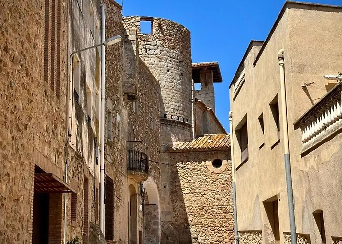 Casa Forta, Charm Between Vines * Capmany
